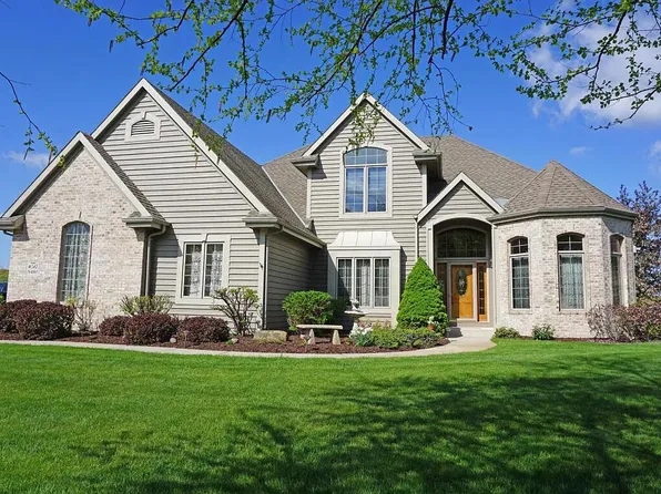 W282N4163 Somerset LANE, Pewaukee, WI 53072