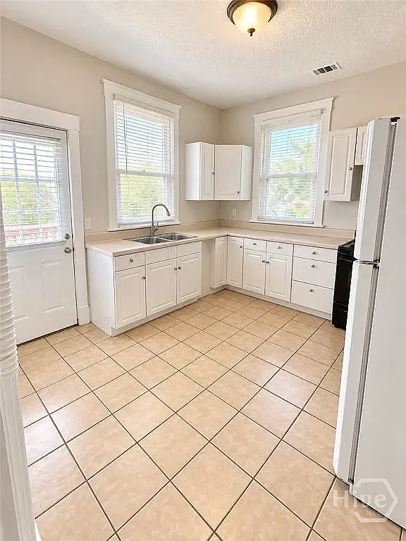 2 bed, 1200 sqft, $1,675 — Photo 2