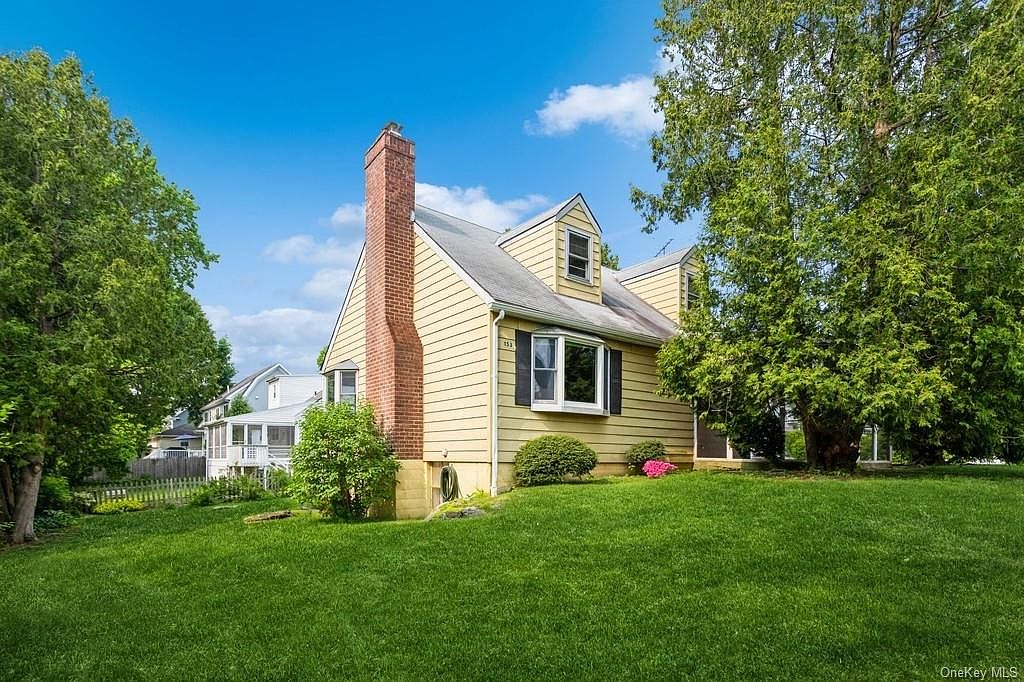 153 Clinton Street, Pleasantville, NY 10570 Zillow