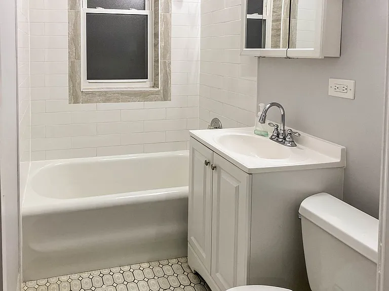 3708-14 N. Sheffield — Photo 12