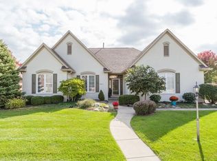 10931 Treyburn Dr, Fishers, IN 46037