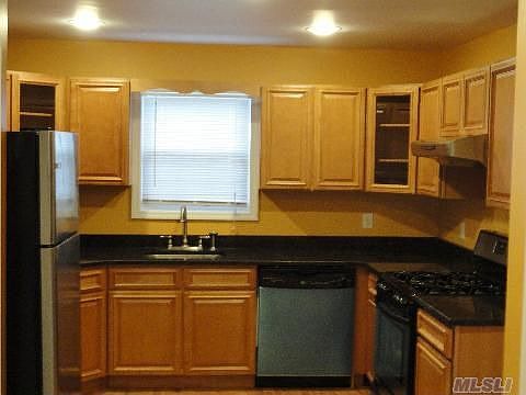 3rd image of 7603 250th St