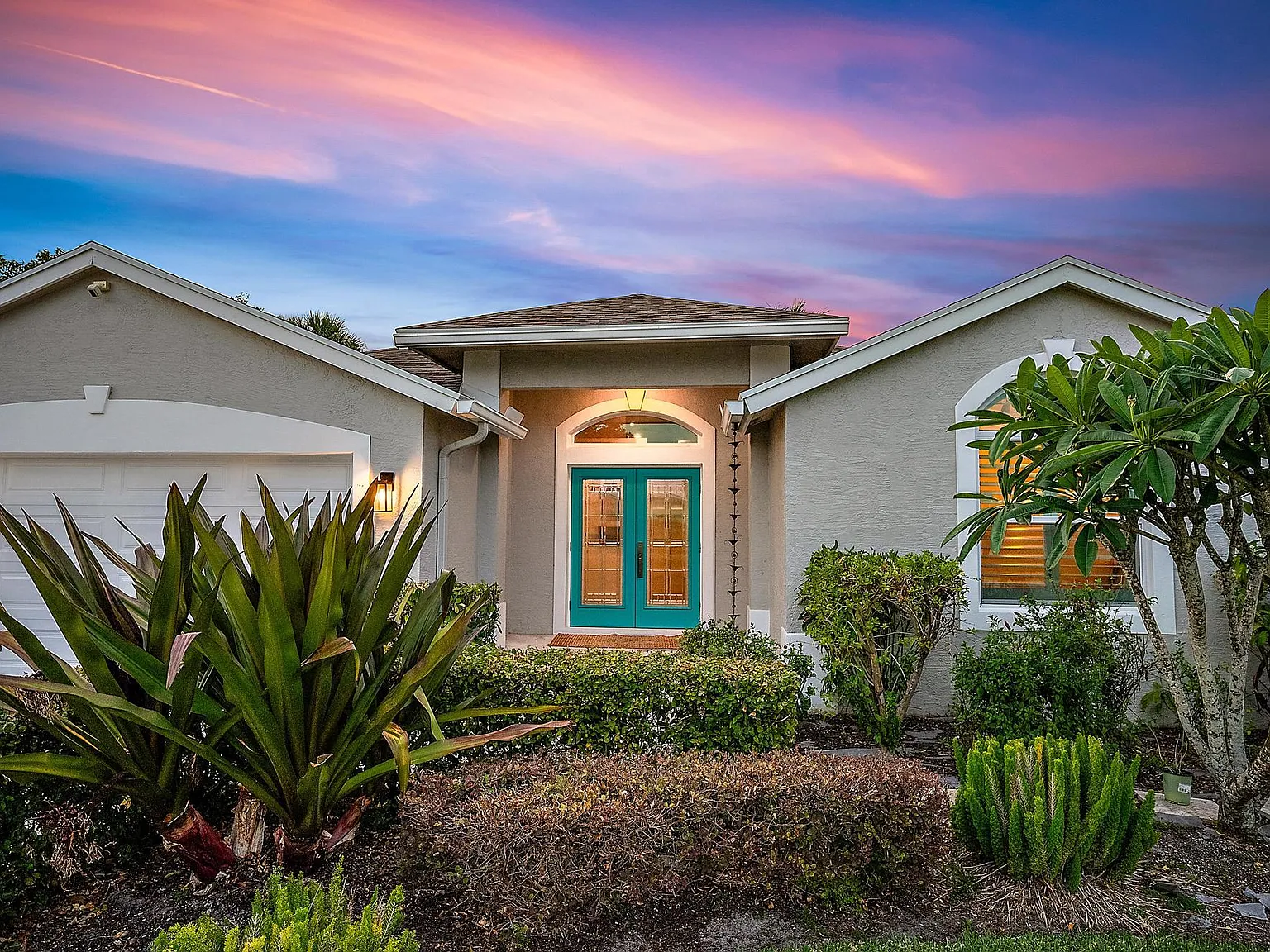 3 bed, 2.0 bath, 1662 sqft, $10,000 — Photo 3