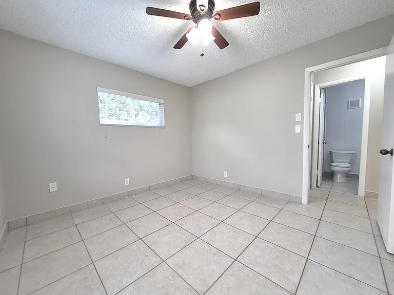 5510 Lakewood Cir S #C — Photo 11