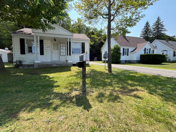 1039&1047 Birch St, Rogers City, MI 49779