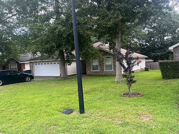 4th image of 108 Elmwood Dr