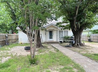 209 Washington St, Bowie, TX 76230
