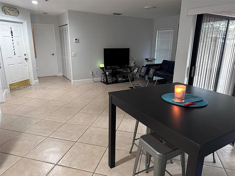 15205 SW 48th Ter #H-80 — Photo 10