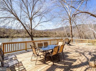 1660 Canoe River Dr, Rileyville, VA 22650