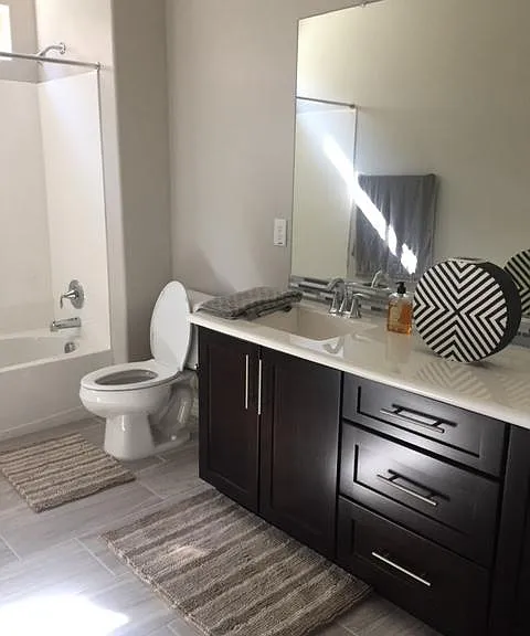 4649 E Daley Ln — Photo 36