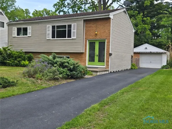 3917 Darewood Dr, Toledo, OH 43623