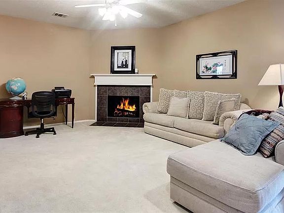 5th image of 9825 Nixon Dr