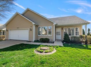 2313 Bluejay Trl, Elgin, IL 60123