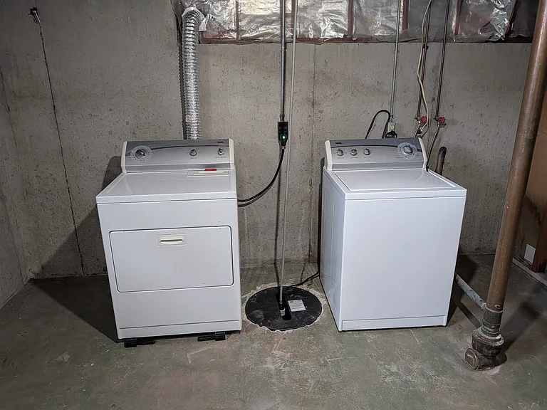 Basement washer and dryer