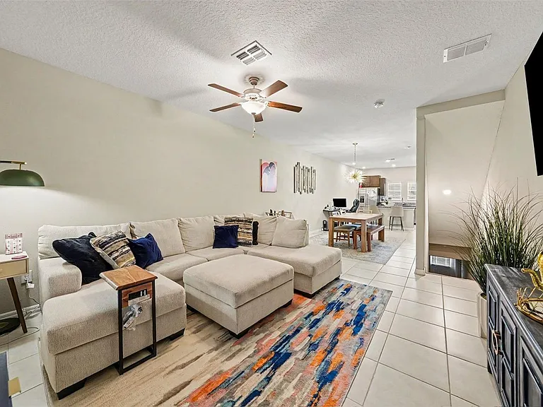 4524 Tuscan Loon Dr — Photo 3