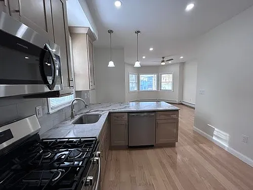 21 E 15th St #2 Photo 1