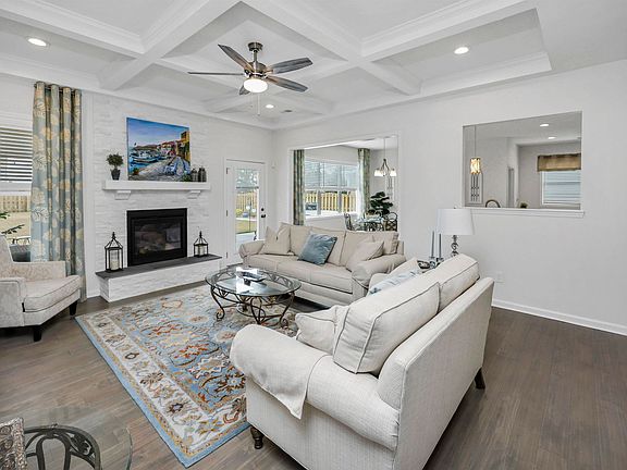 4th image of 1065 Catskills Way