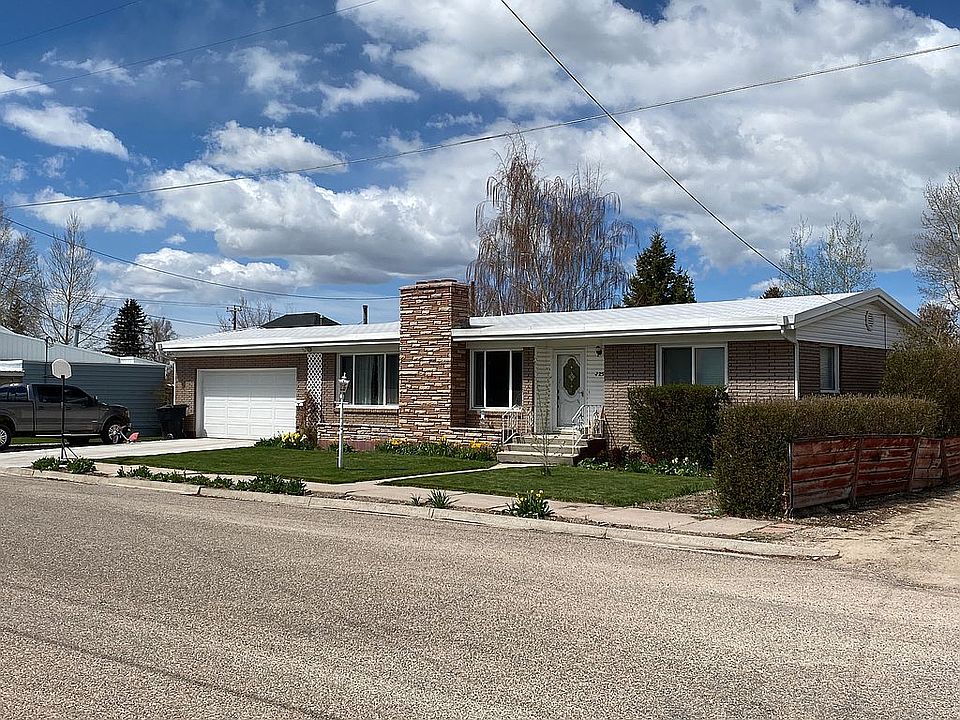 1st image of 325 N 6th St