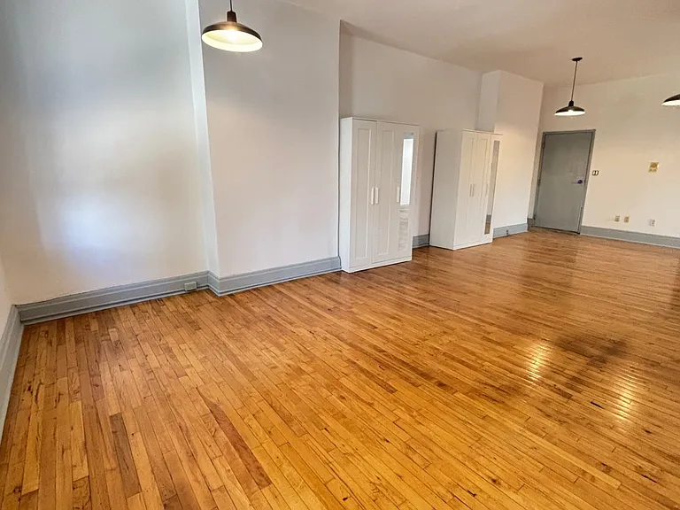 3700 Penn Ave #2 — Photo 2