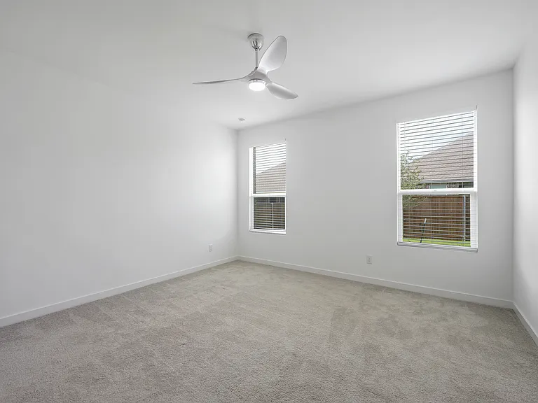 2500 Conroe Rd — Photo 13