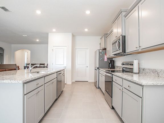 3rd image of 5225 Sunshine Dr