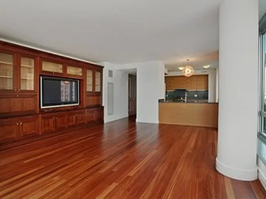 Rented by Corcoran | media 39