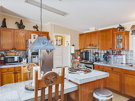 2nd image of 474 Hanging Tree Rd