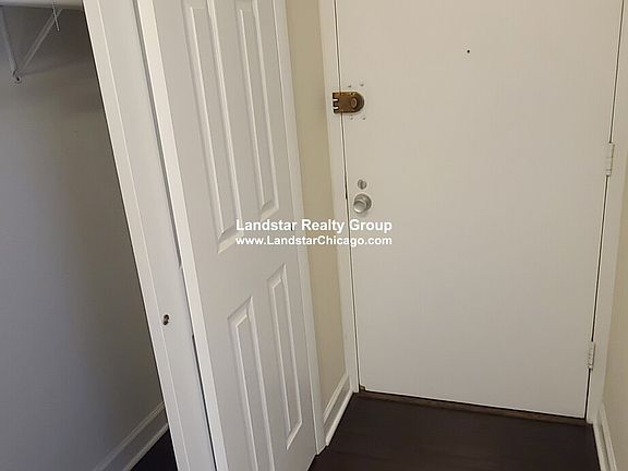 3rd image of 3639 N Pine Grove Ave APT 21F