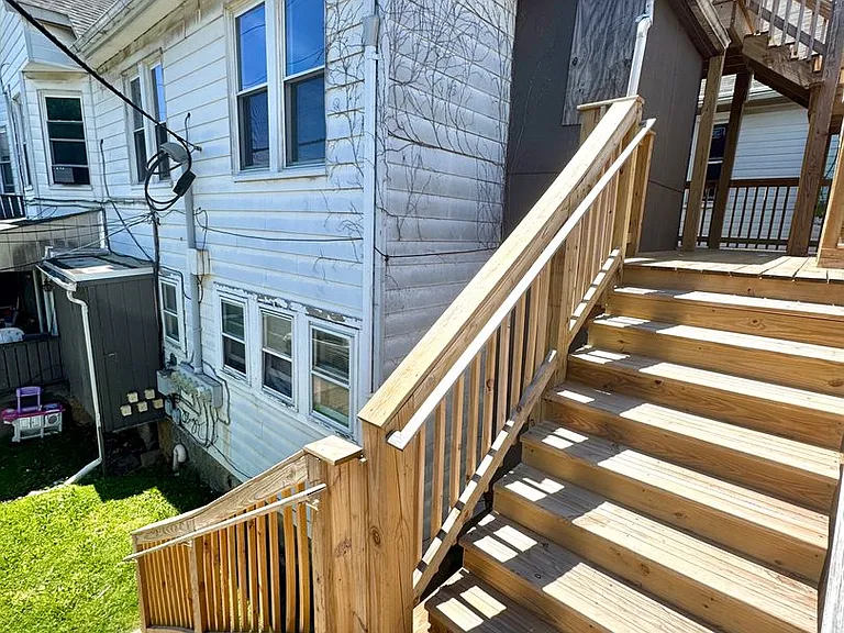 1401 Washington St — Photo 13