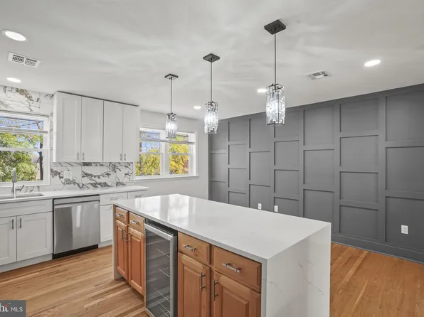 7450 Brockton Rd, Philadelphia, PA 19151