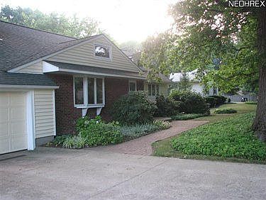 2nd image of 1061 Stillmeadow Dr