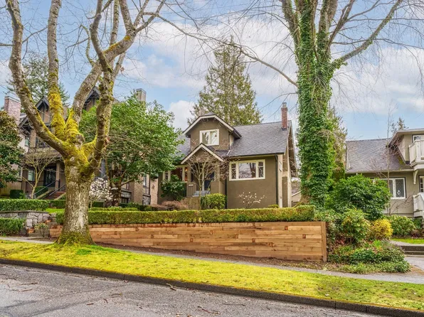 5790 Alma St, Vancouver, BC V6N 1Y4