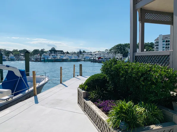 411 Harbour Point #306, Virginia Beach, VA 23451