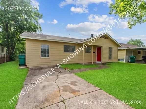 303 Brown Dr, Pasadena, TX 77506