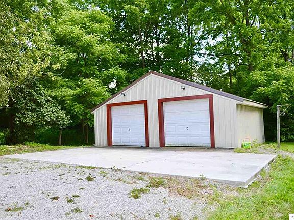 5th image of 608 Coshocton Ave
