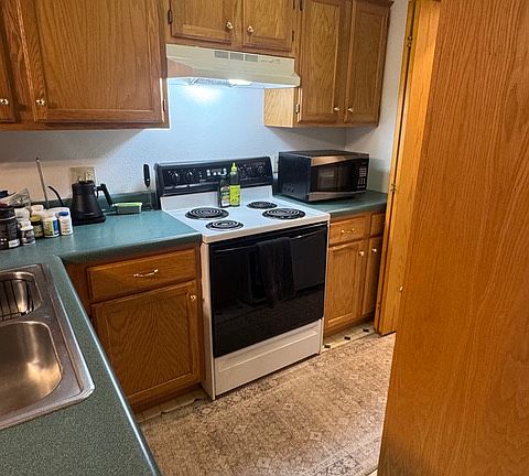 2nd image of 1414 11th St S #4B