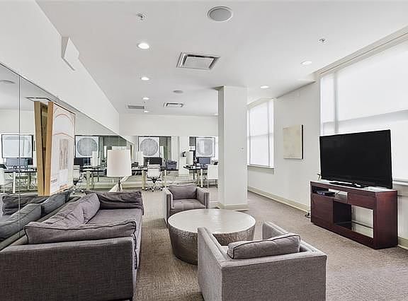 4th image of 1201 Canal St APT 656