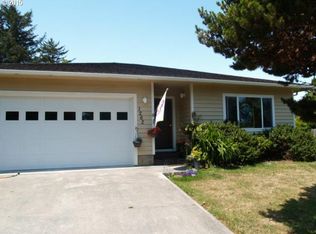 1262 June Ave, Bandon, OR 97411