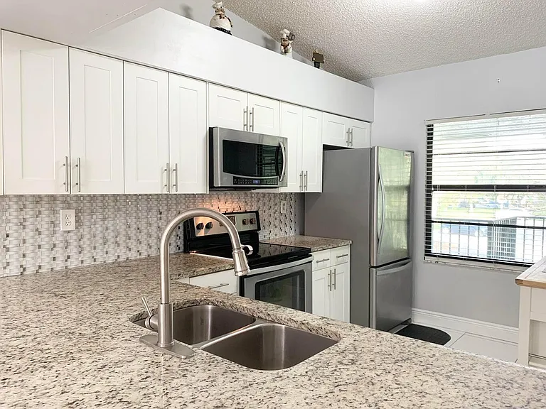 1801 Sabal Ridge Ct #E — Photo 1