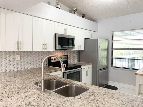 1801 Sabal Ridge Ct APT E