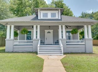 518 E Reagan St, Palestine, TX 75801