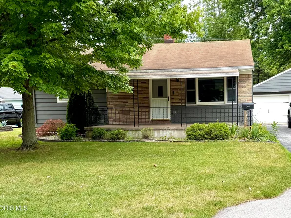 5745 Dornell Dr, Sylvania, OH 43560