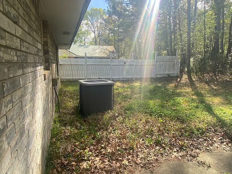 1219 Port Arthur Ter — Photo 3