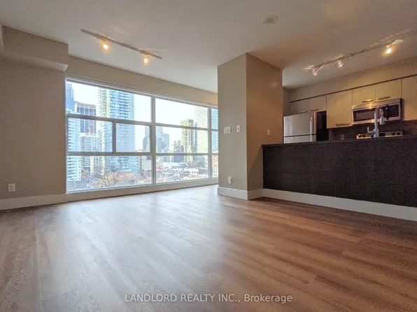 11 Saint Joseph St, Toronto, ON
