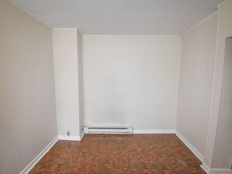 300 W Clinton St — Photo 7