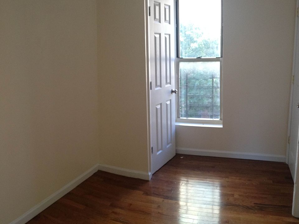 2nd image of 304 W 147th St APT 17