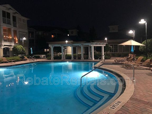 3rd image of 8290 Gate Pkwy #310