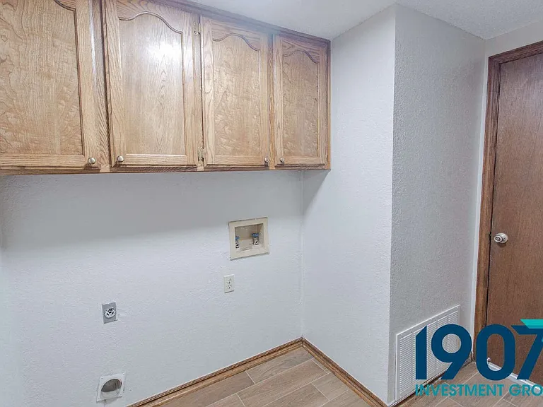 2102 Briarcliff Dr — Photo 21