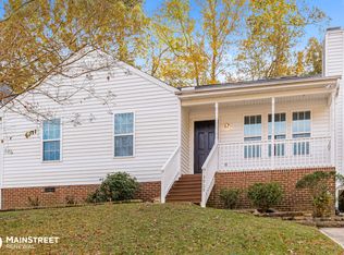 3909 Old Coach Rd, Raleigh, NC 27616