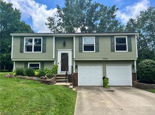 1078 Sherwood Dr, Macedonia, OH 44056